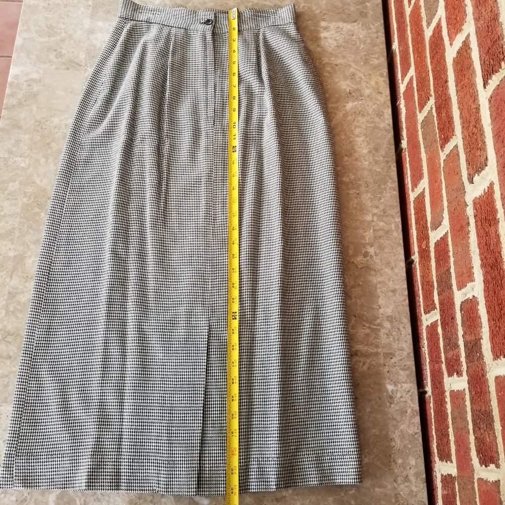 Like NEW Classic Black/White Houndstooth Skirt Size 10 Made in USA - Picture 6 of 10